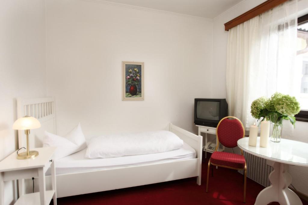 Hotel Zum Stemplinger Hansl Хауценберг Экстерьер фото